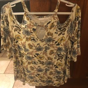 LUQ Cold Shoulder Top